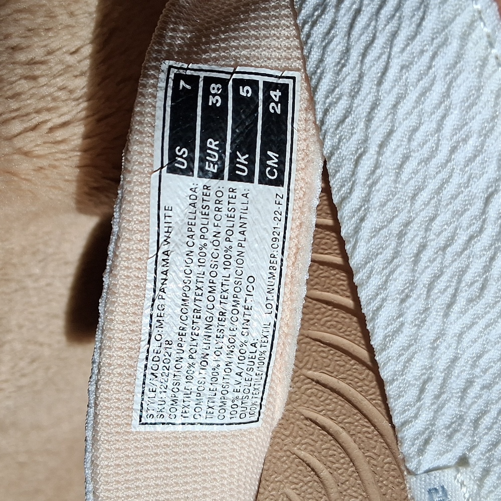 NEW (Never Worn) HEYDUDE Fit Flops (7) Style: Meg Panama - Picture 3 of 9